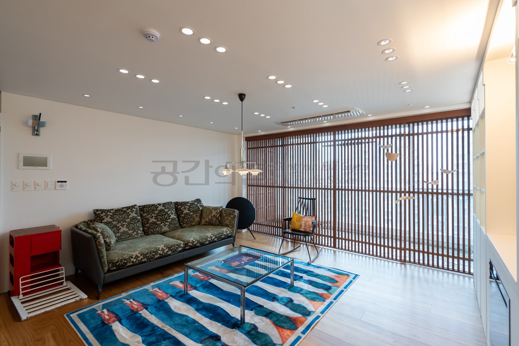 문래자이 · 편안한 감성, 독특한 카페처럼 엔틱한 품격
